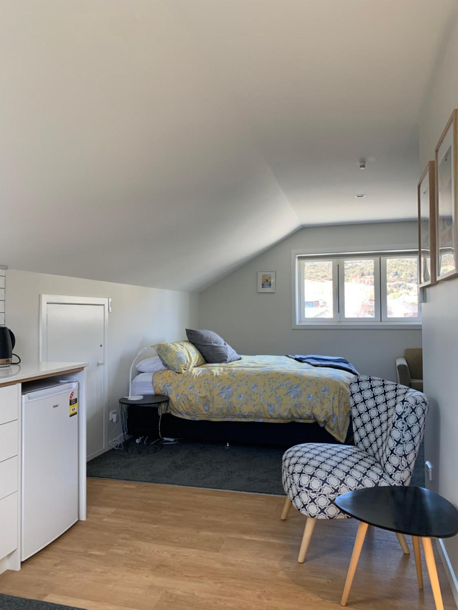 Parkside Loft Apartment Wanaka Exterior photo